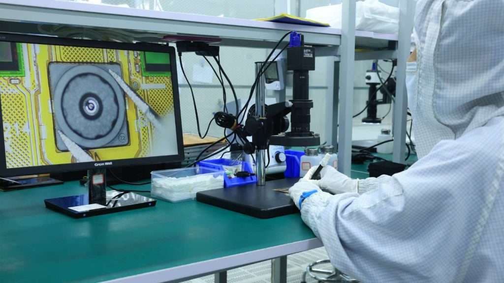 SHUNYU clean-room camera module assembly workshop
