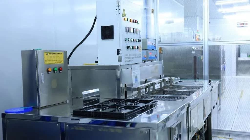 Ultrasonic Cleaning Room